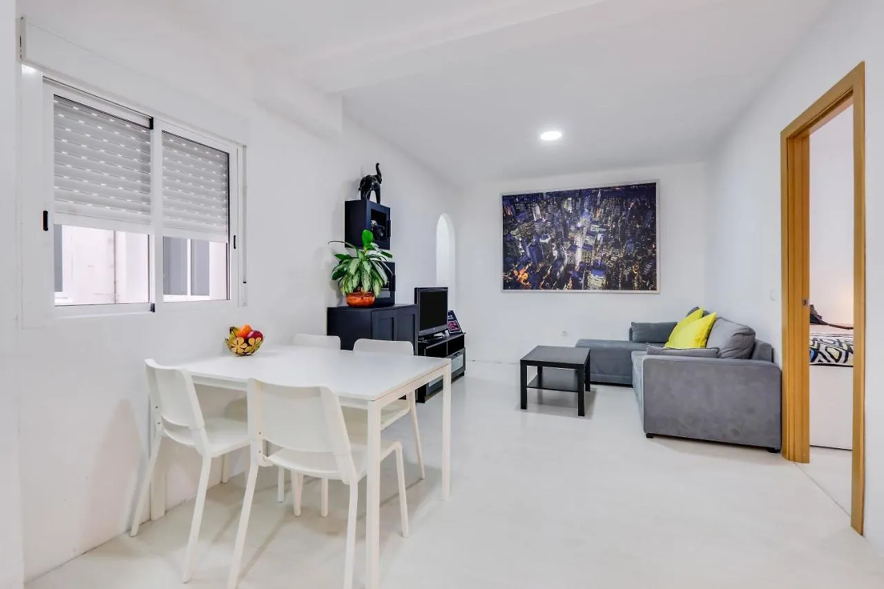 Santa Cruz Centro Wifi Tranvia 10 Apartment Spain